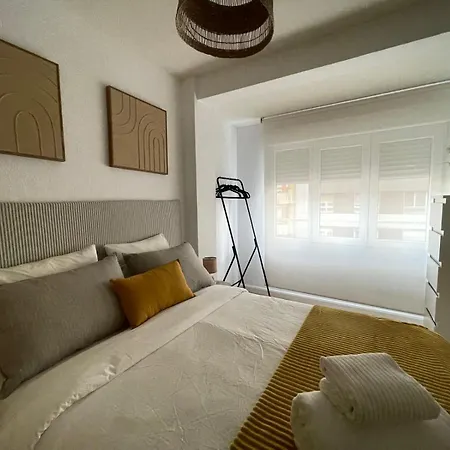 Pelayo Playa Y Centro شقة خيخون