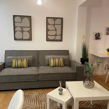 Pelayo Playa Y Centro Διαμέρισμα *