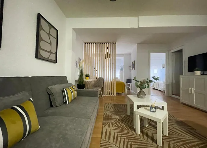 Pelayo Playa Y Centro