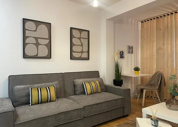 Pelayo Playa Y Centro * Gijón